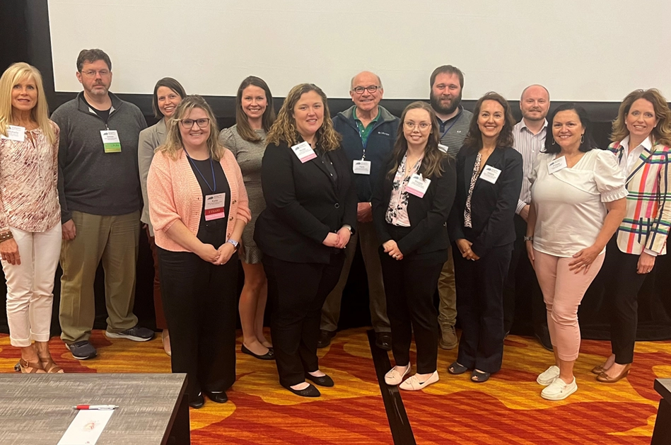 Steven C. Berger, PharmD, BCIDP - Saint Joseph East Nicole Brummett PharmD - The Brook Hospitals Katie Craycraft, PharmD, BCPS - St. Claire HealthCare Michelle Collins, BS - Ohio County Hospital Jessica Covington, PharmD, BCPS - Kentucky Hospital Association Emily Henderson, PharmD, LDE - Kentucky Hospital Association Maggie Humphrey, PharmD - Flaget Memorial Hospital Herb Hunter, PharmD, BCPS - Carroll County Memorial Hospital Frieda Hutchins, PharmD - Baptist Health Hardin Katie McKinney, PharmD, MS, BCPS - St. Elizabeth Healthcare Marc Messer, PharmD - Highlands ARH Regional Medical Center Matthew Oakley, PharmD, MBA, CPHQ - Owensboro Health Muhlenberg Community Hospital Erin Stanley, PharmD. MS, BCSCP, BCPS - UofL Health Chris Zirkelback PharmD BCPS - UofL Health - Mary & Elizabeth Hospital