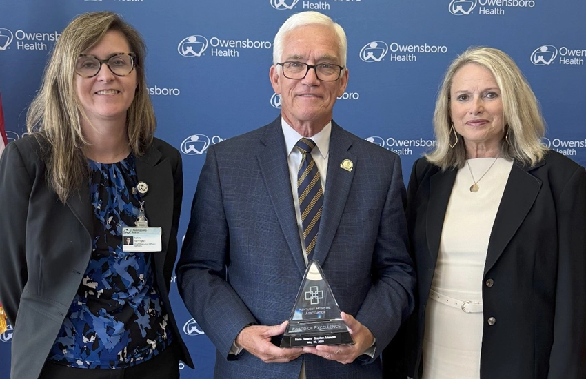 Owensboro Health Twin Lakes Medical Center CEO Ashley Herrington, Senator Stephen Meredith, and KHA President and CEO Nancy Galvagni